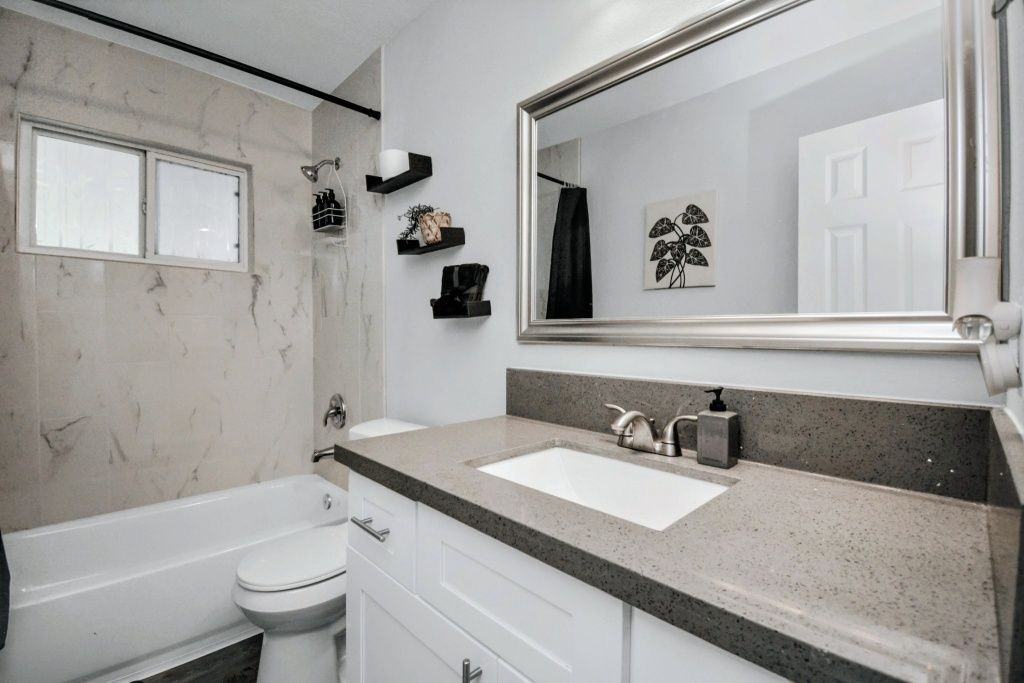 5410 Bataan Rd - Photo 6 of 8