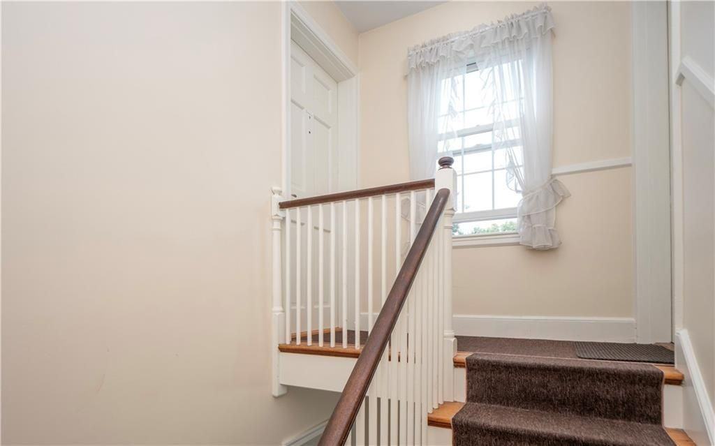 194 N Fenner Ave ##D - Photo 3 of 31