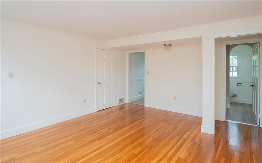 194 N Fenner Ave ##D - Photo 7 of 31