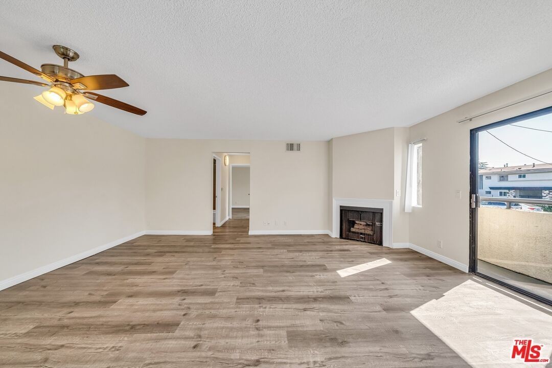 6212 Fulton Ave ##105 - Photo 3 of 20
