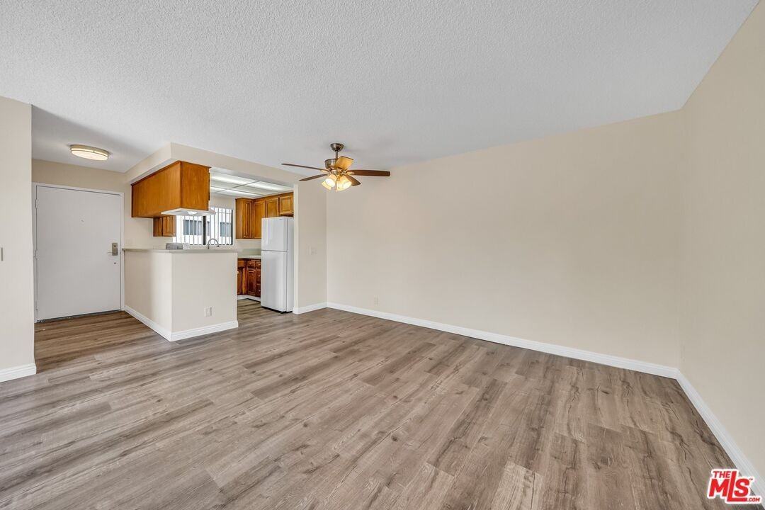 6212 Fulton Ave ##105 - Photo 6 of 20
