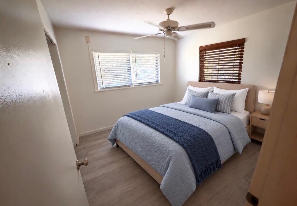 2222 Nw 3rd Ave - Photo 3 of 8