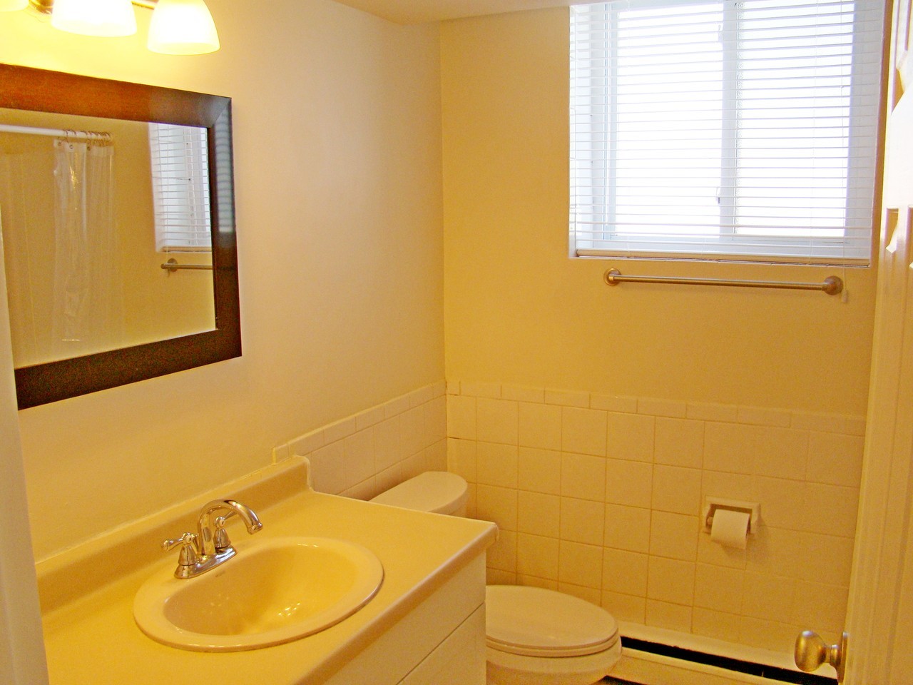 8650 Wyandotte Street East #27 - Photo 6 of 10