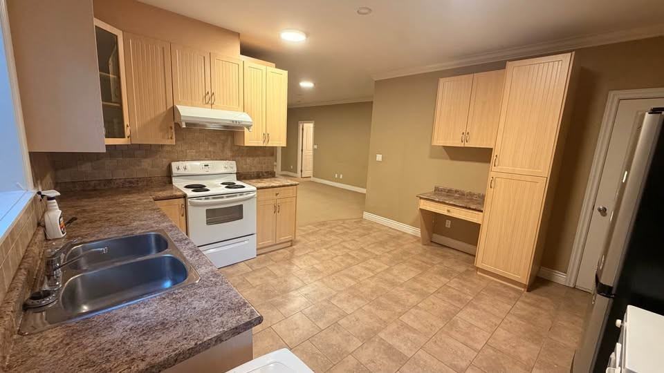 8367 171 Street - Photo 2 of 20