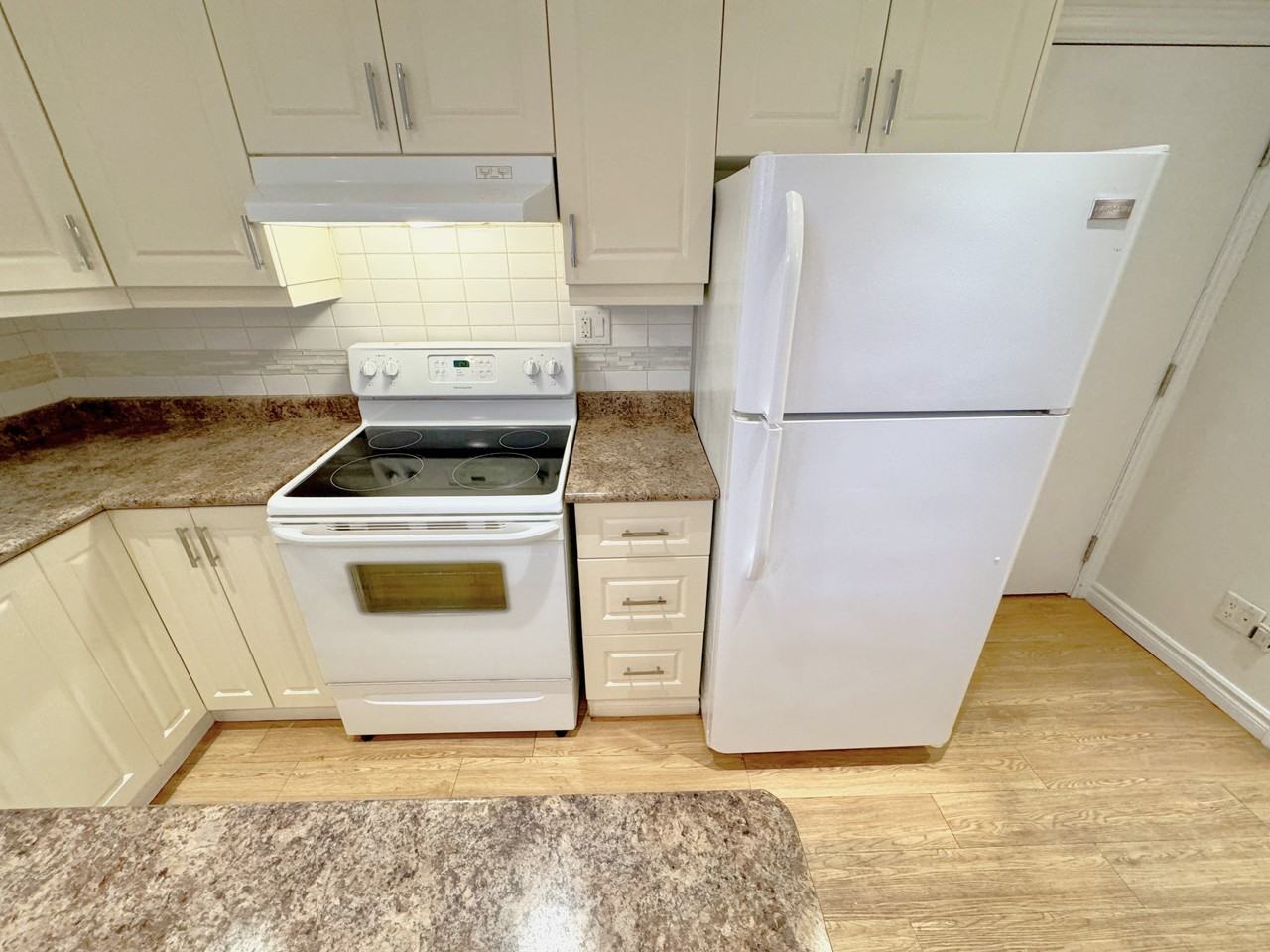 249 Logan Ave #3 - Photo 4 of 11