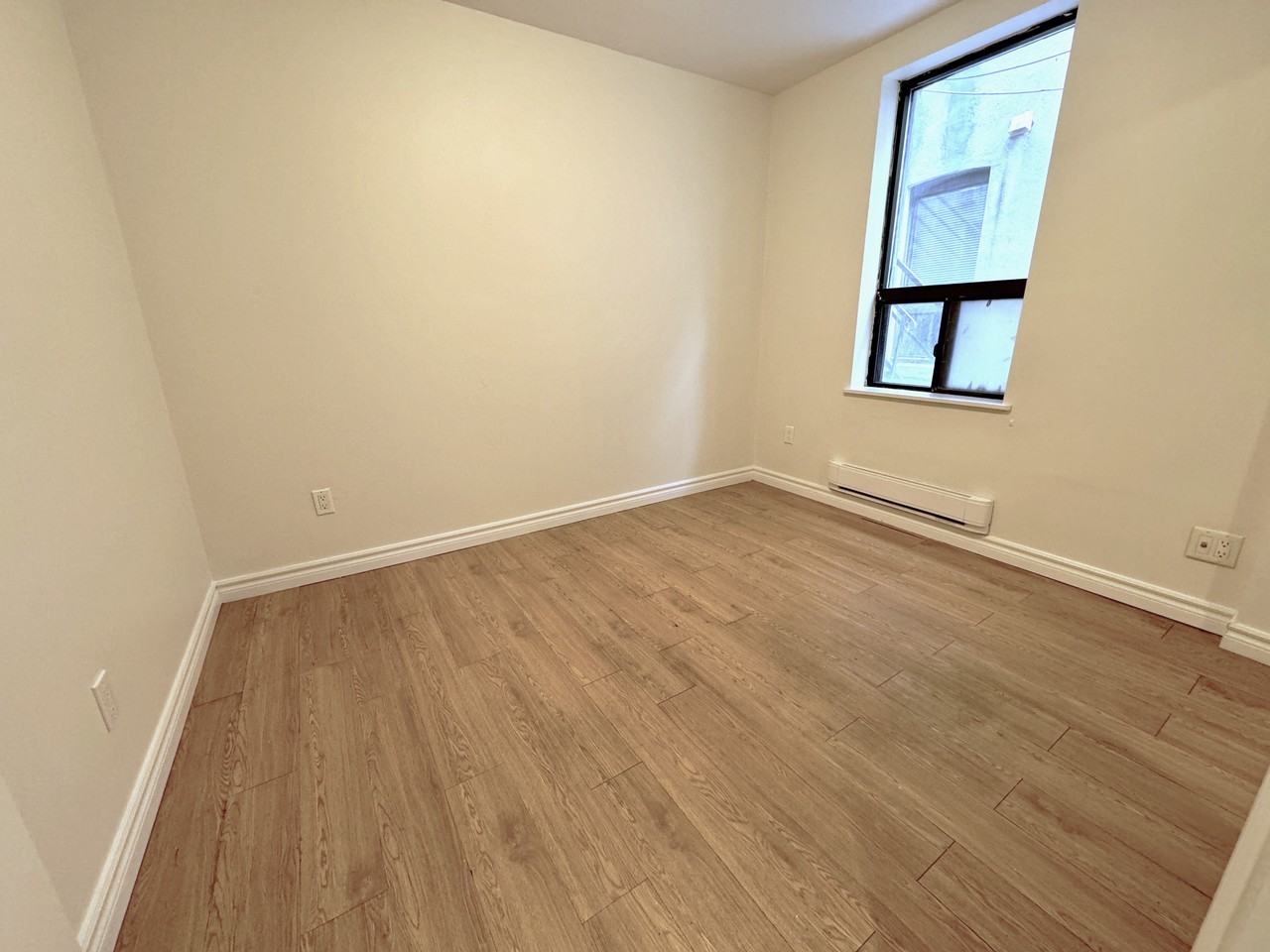 249 Logan Ave #3 - Photo 6 of 11