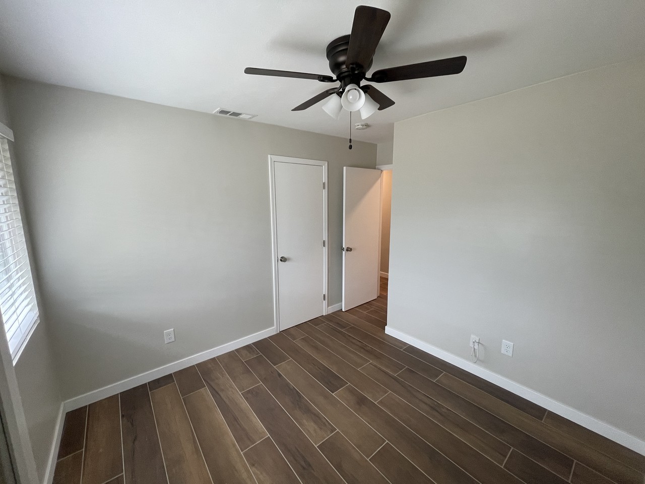 6624 Mallard Street - Photo 4 of 10