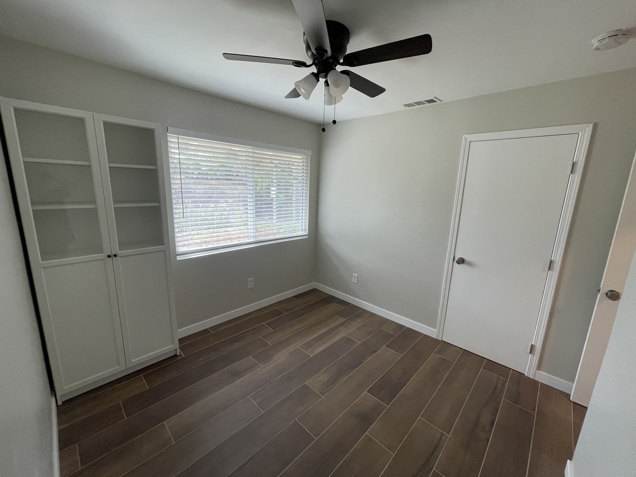 6624 Mallard Street - Photo 5 of 10