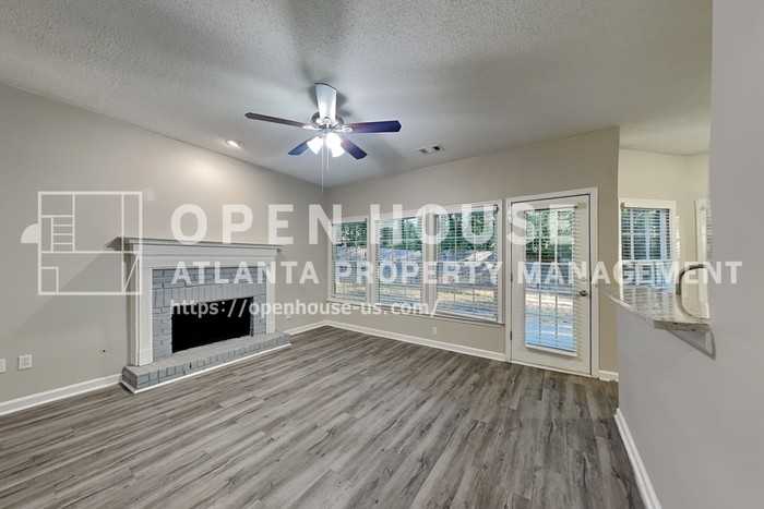 7203 Meadow Gate Way - Photo 6 of 20