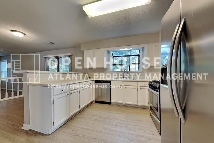 4205 Pineset Dr - Photo 7 of 24