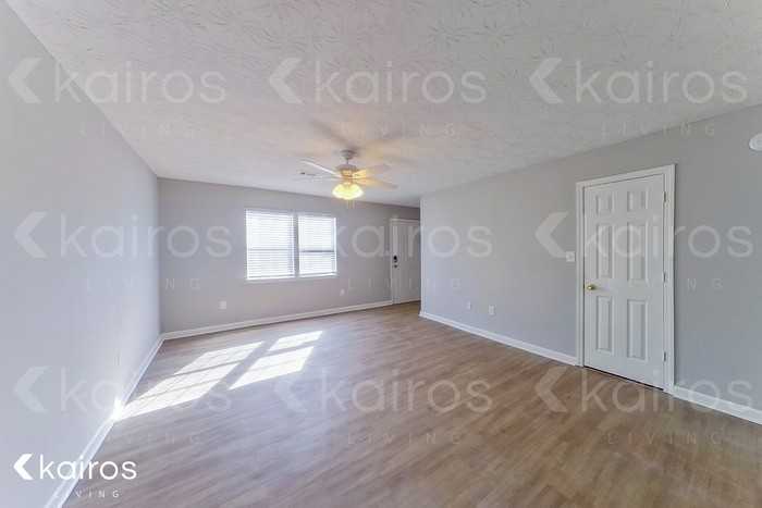 107 Fawn Dr - Photo 2 of 20
