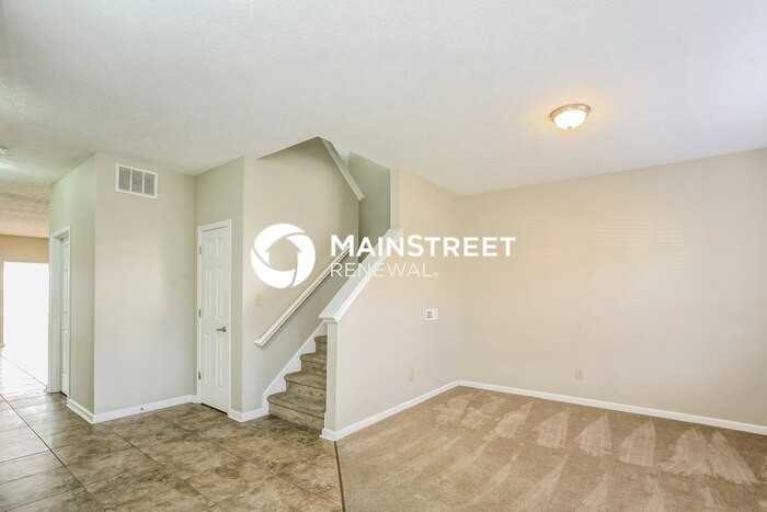 11705 Rossmore Dr - Photo 6 of 17