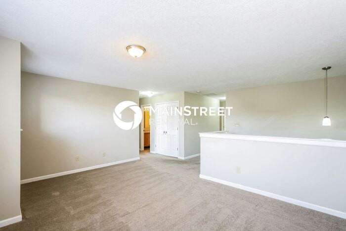 11705 Rossmore Dr - Photo 7 of 17