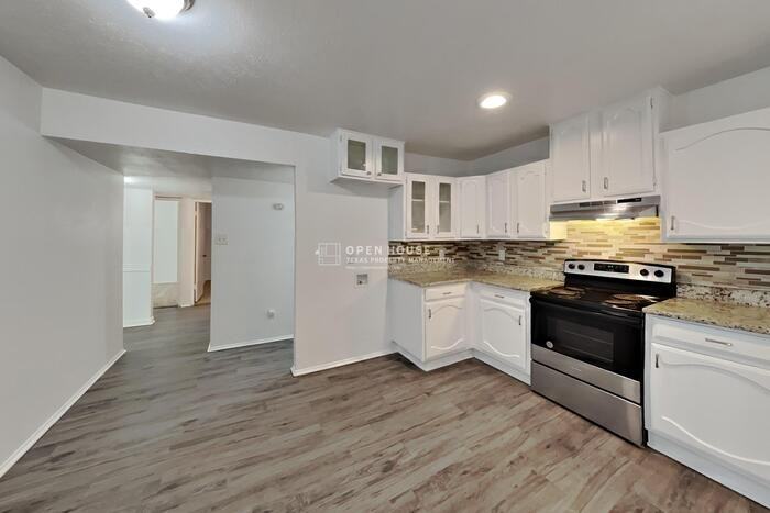 745 Cambridge Dr - Photo 6 of 20