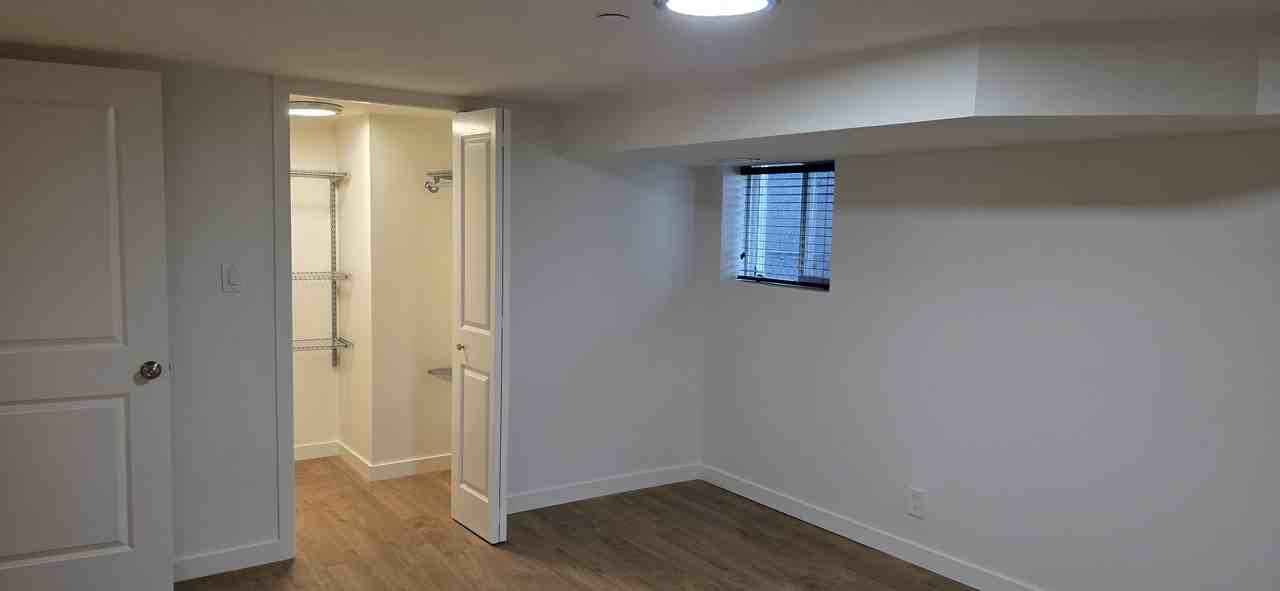 1071 East 10th Avenue - Photo 6 of 18