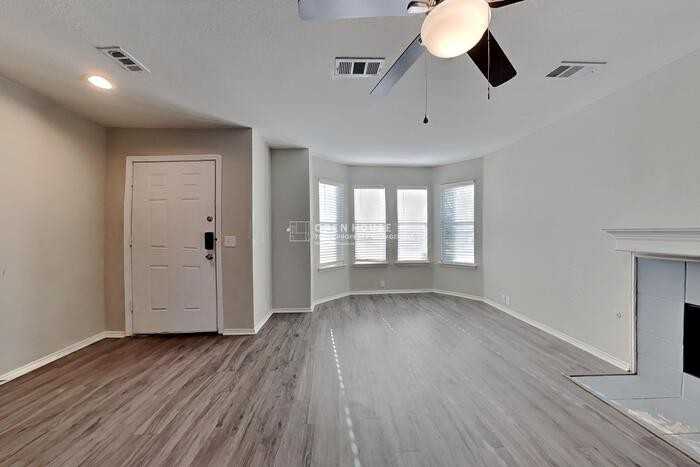 8337 Horse Whisper Ln - Photo 4 of 21
