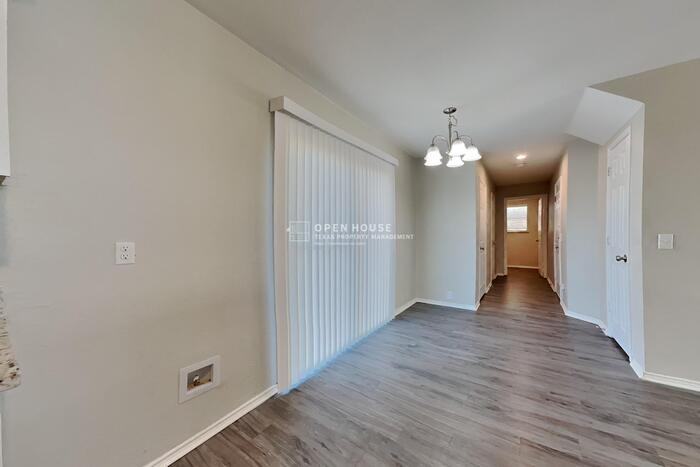 8337 Horse Whisper Ln - Photo 7 of 21