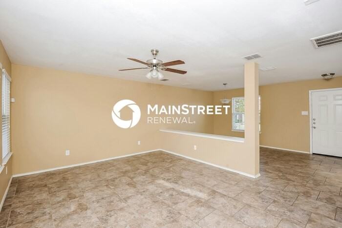 2314 Midbury Dr - Photo 2 of 17