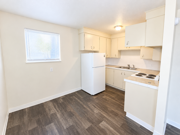 3149 N 33rd St #2 - Photo 2 of 8