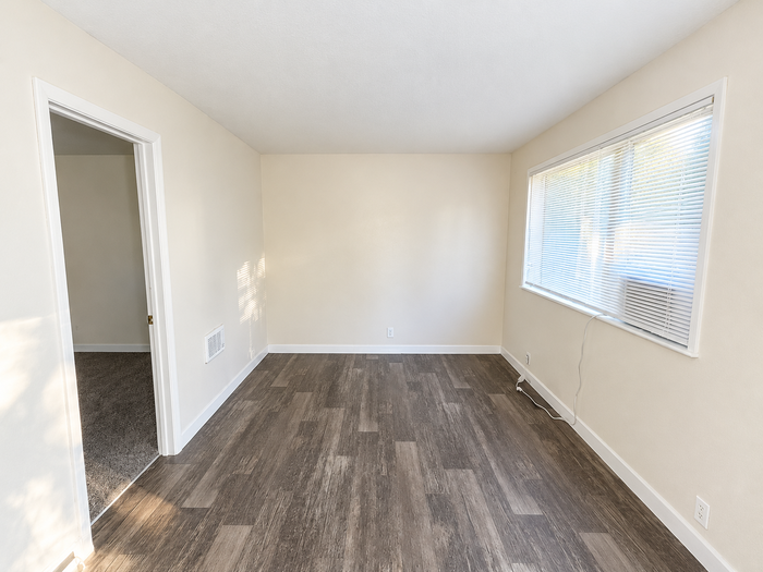 3149 N 33rd St #2 - Photo 4 of 8