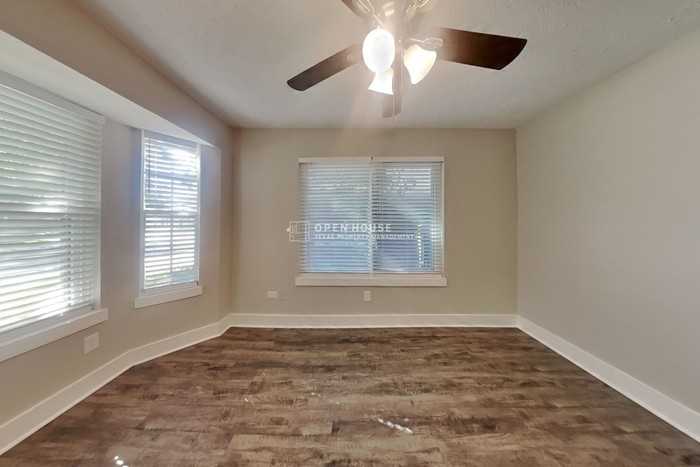 2142 Musket Ridge Dr - Photo 4 of 20