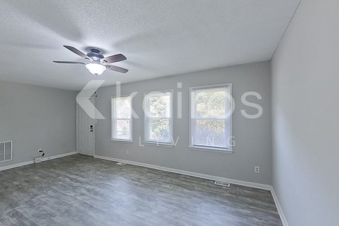 4171 Forest Point Dr - Photo 4 of 20
