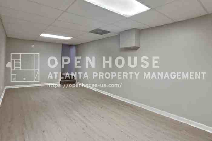 1085 Crystal Water Dr - Photo 7 of 20