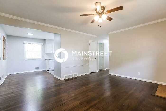 4107 S Mccoy St - Photo 4 of 17