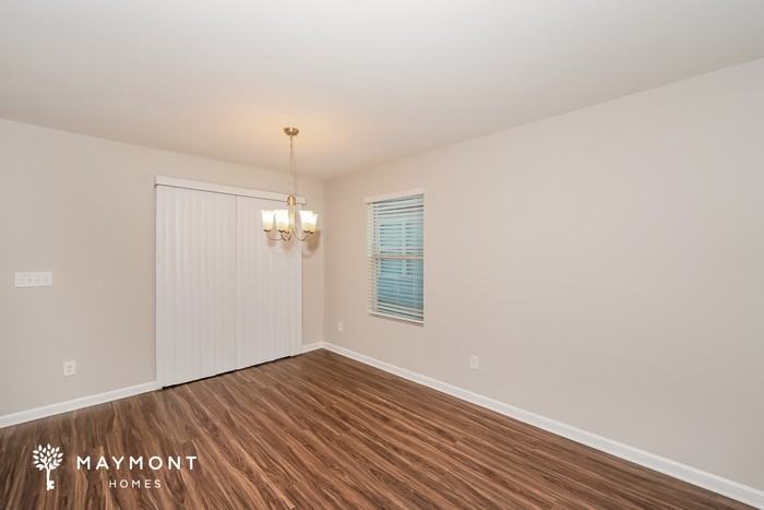 16415 Waterbury Ln - Photo 5 of 12