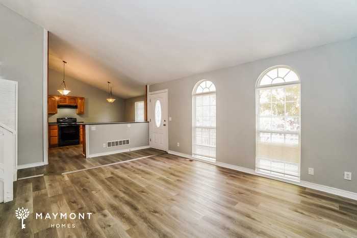 6807 Metuchen Pl - Photo 7 of 14