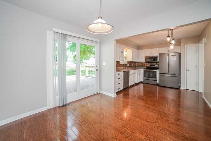 504 Nw Palmer Dr - Photo 4 of 10