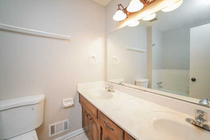 504 Nw Palmer Dr - Photo 7 of 10
