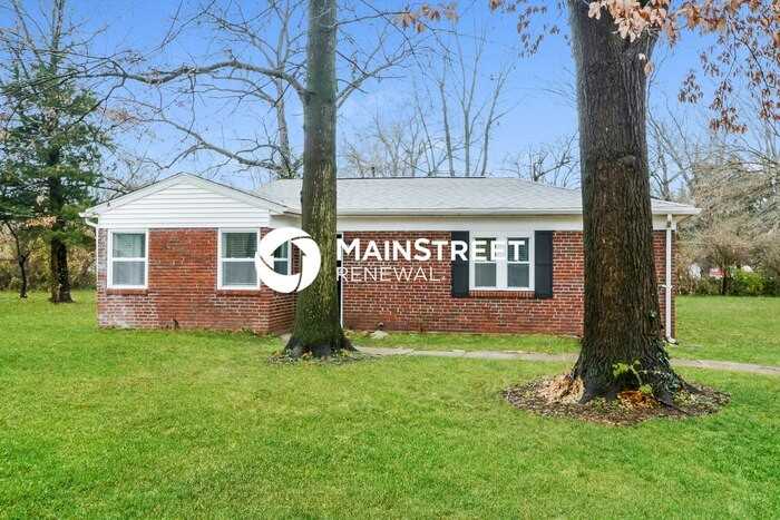 533 Ford Dr - Photo 2 of 16
