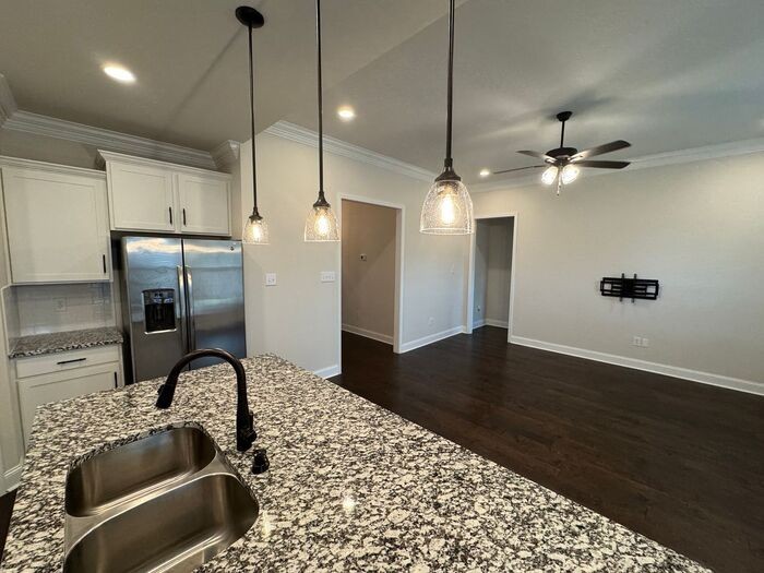 16911 Ted Childs Dr - Photo 7 of 22