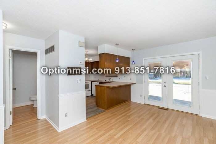 1223 N 76th Ter - Photo 6 of 28