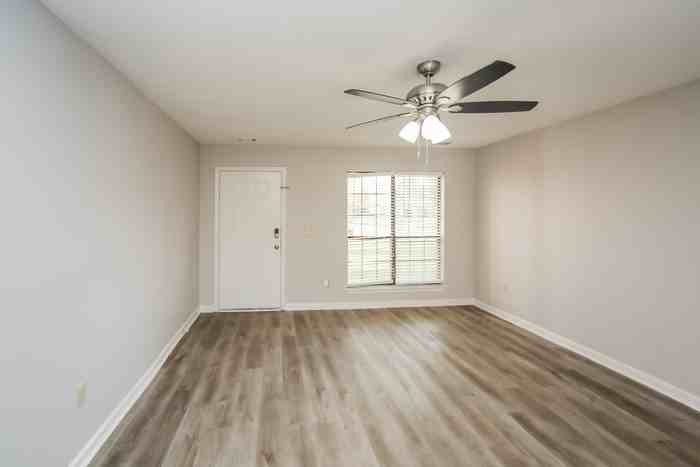 6876 Finch Rd - Photo 4 of 22
