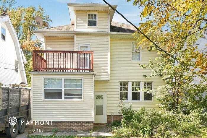 1157 Yellowstone Rd - Photo 2 of 3
