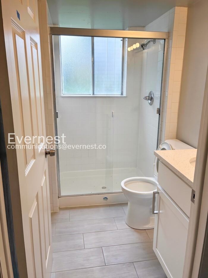 2430 W Stuart St - Photo 7 of 17