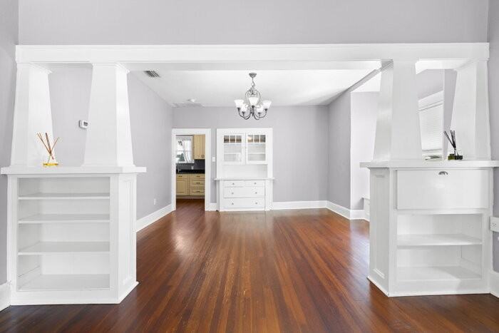 165 11th Ave Ne - Photo 4 of 29
