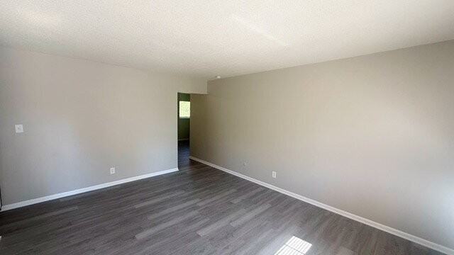 10224 Meadowlark Dr - Photo 2 of 13