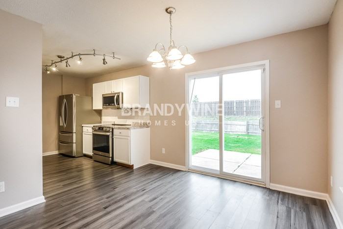 2805 Wolfgang Way - Photo 5 of 22