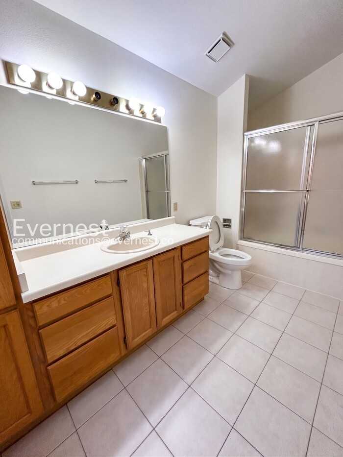 8310 Scarborough Dr - Photo 7 of 24