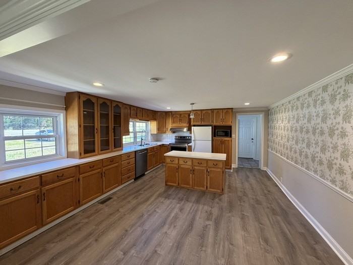 6528 Midway School Rd - Photo 3 of 7