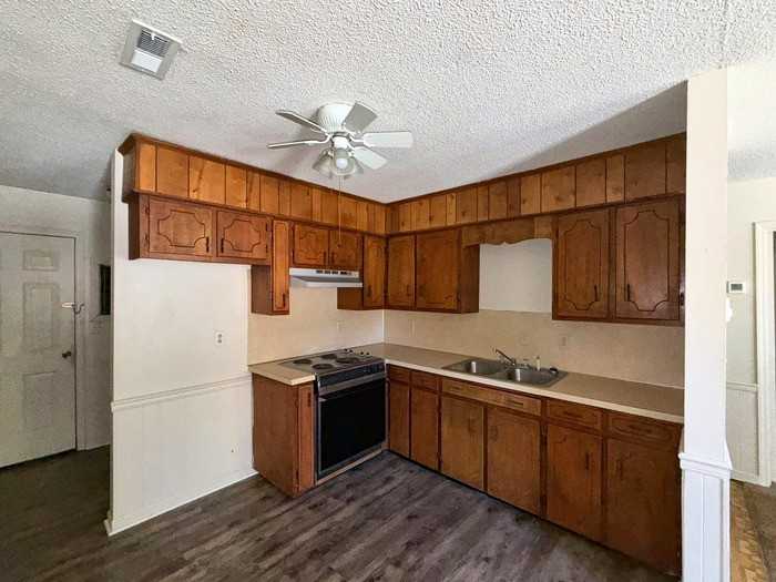 4919 Archdale Rd #C - Photo 3 of 7