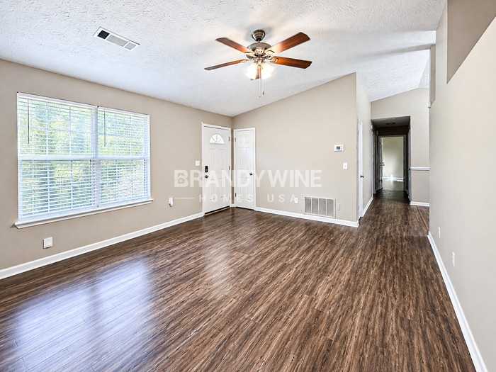 7632 Ward Ln - Photo 5 of 21