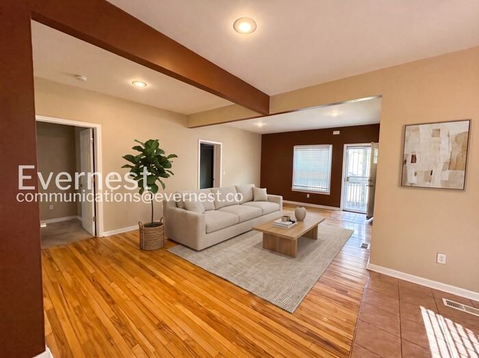 4110 Flora Ave - Photo 3 of 26