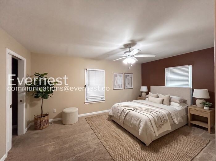 4110 Flora Ave - Photo 4 of 26