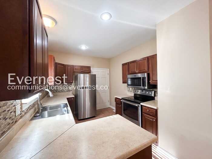 4110 Flora Ave - Photo 5 of 26