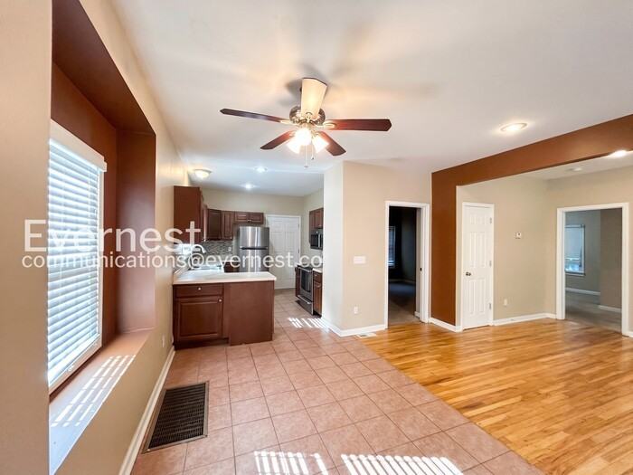 4110 Flora Ave - Photo 7 of 26
