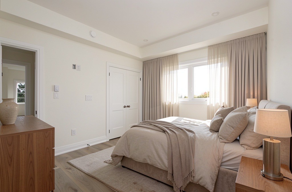 760 Hoskin Avenue - Photo 5 of 14
